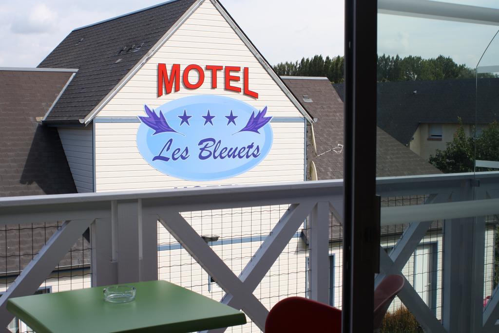 Contact hôtel - Motel Les Bleuets La Rivière-Saint-Sauveur Quarto foto