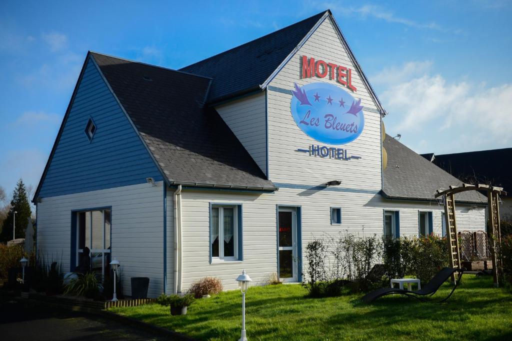Contact hôtel - Motel Les Bleuets La Rivière-Saint-Sauveur Exterior foto